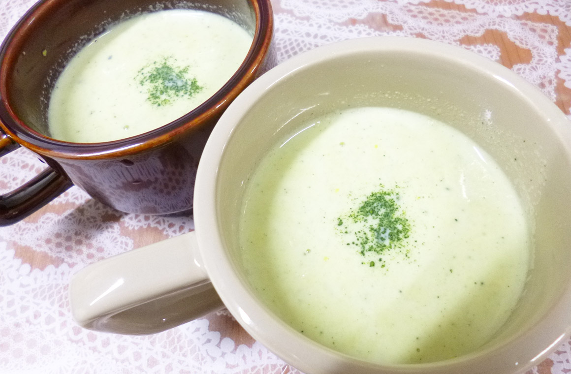 とうもろこしと抹茶のスープ