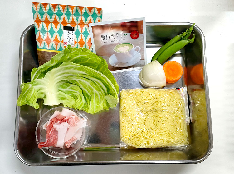 春野菜の掛川茶ラテ焼きそばの材料