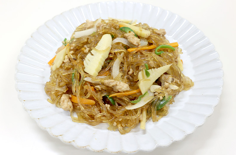 季節野菜のほうじ茶チャプチェ